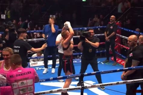 daniella hemsley of leaked|Kingpyn Boxing results: Daniella Hemsley flashes audience after。